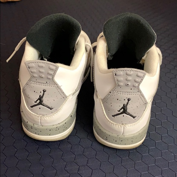 Retro Jordan 4 “Cement” - Picture 3 of 3